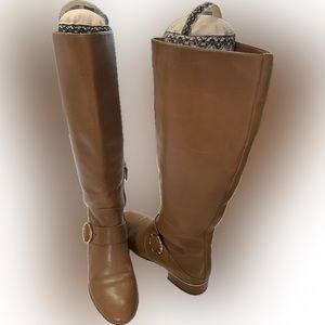 Size 9.5 Tory Burch riding boots.